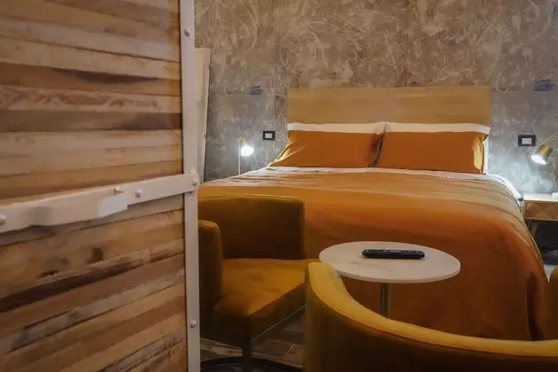 Junior Stüdyo Süit