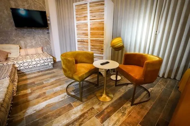 Junior Stüdyo Süit