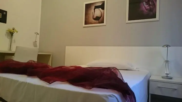 Tek Kişilik Oda, Ortak Banyo