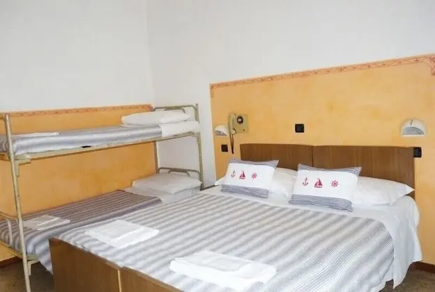 Dört Kişilik Oda