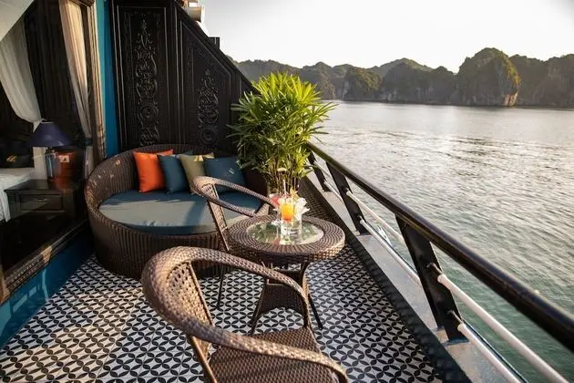 Honeymoon Tek Büyük Yataklı Oda (Suite, Private Terrace)