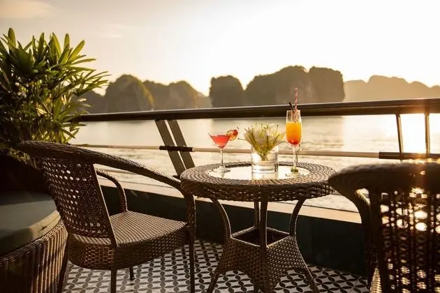 Honeymoon Tek Büyük Yataklı Oda (Suite, Private Terrace)