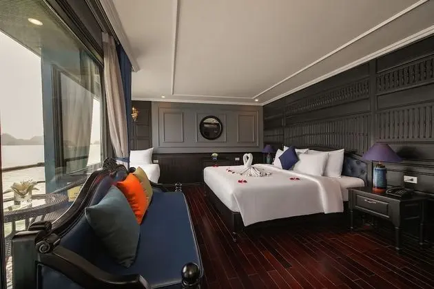 Luxury Oda (Rosy Suite, Private Balcony)