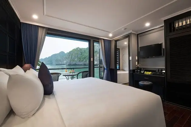 Luxury Oda (Rosy Suite, Private Balcony)