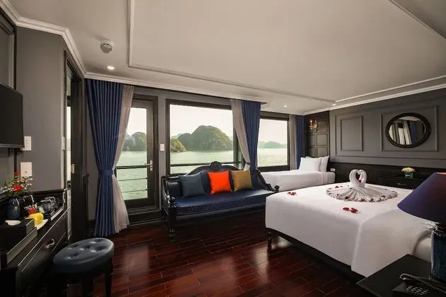 Luxury Oda (Rosy Suite, Private Balcony)