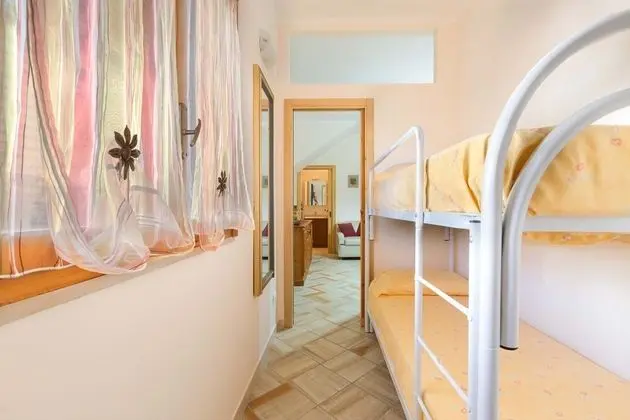 Standard Apart Daire, 2 Yatak Odası, Zemin Kat