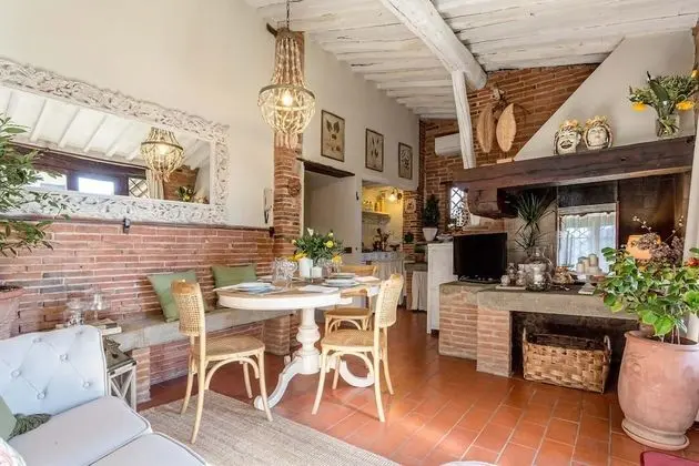 Villa, Sigara İçilebilir
