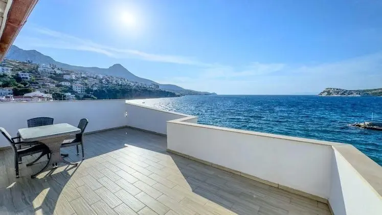 Suite, Deniz Manzaralı