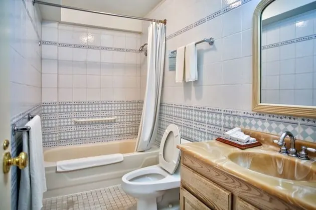 Standard Oda, 4 Yatak Odası, Engellilere Uygun, Bahçe Manzaralı