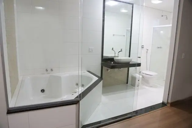 Büyük Yataklı Tek Kişilik Oda