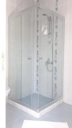 Aile Odası, Havuz Manzaralı