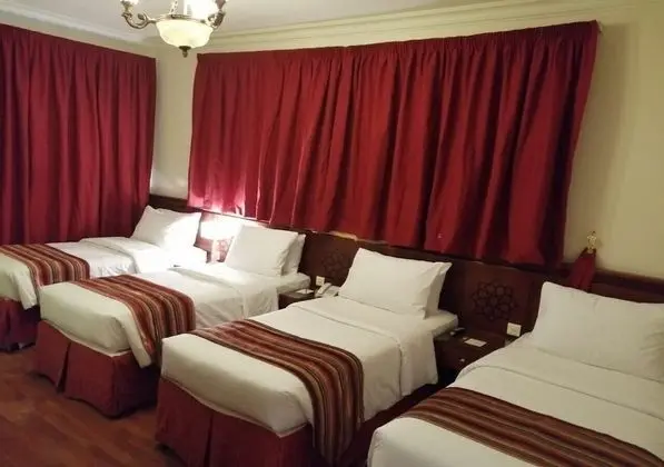 Standard Dört Kişilik Oda