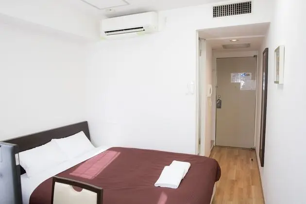 Basic Tek Büyük Yataklı Oda