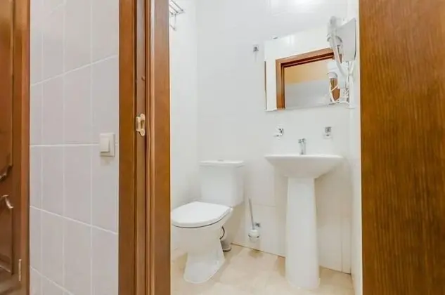 Economy İki Ayrı Yataklı Oda, Ortak Banyo