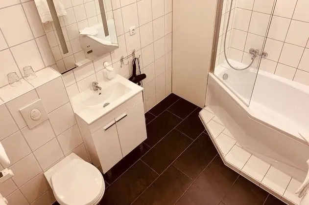 Family Oda, 1 Büyük (Queen) Boy Yatak ve Çekyat, Sigara İçilmez