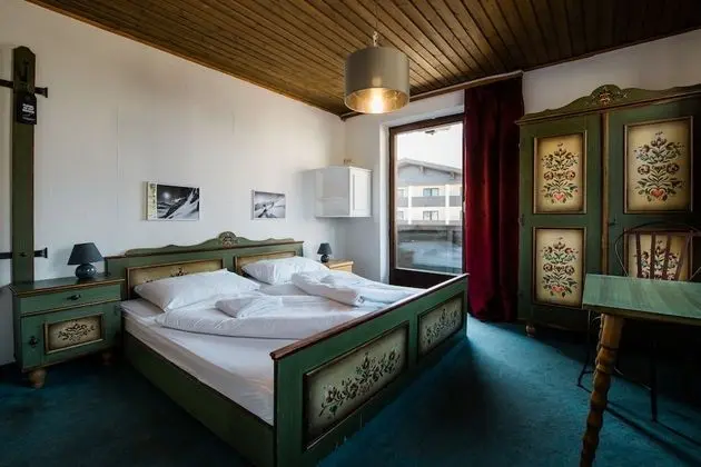 Tek Büyük Yataklı Oda