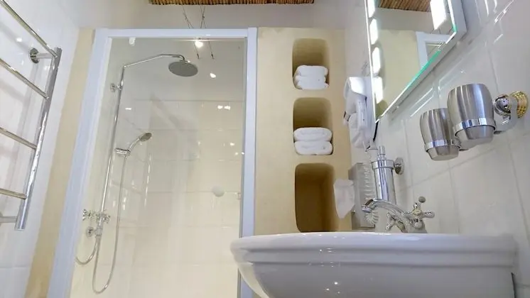 Standard Tek Büyük veya İki Ayrı Yataklı Oda