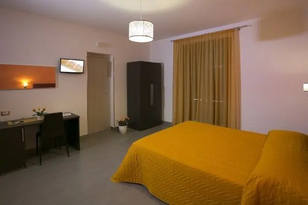 Standard Tek Büyük Yataklı Oda