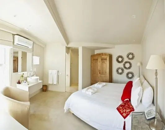 Deluxe Suite with kitchenette (B+B)