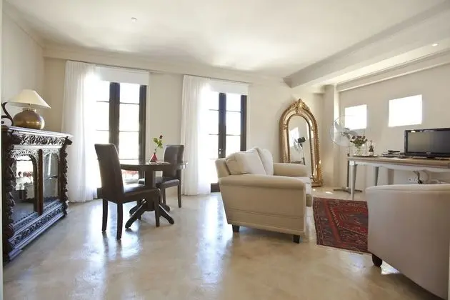 Deluxe Suite with kitchenette (B+B)