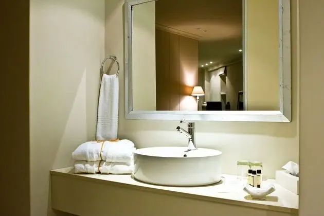 Deluxe Suite with kitchenette (B+B)