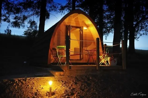 Kulübe (Cabane Forestière)