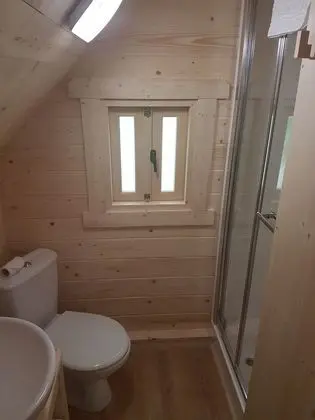 Kulübe (Cabane Forestière)