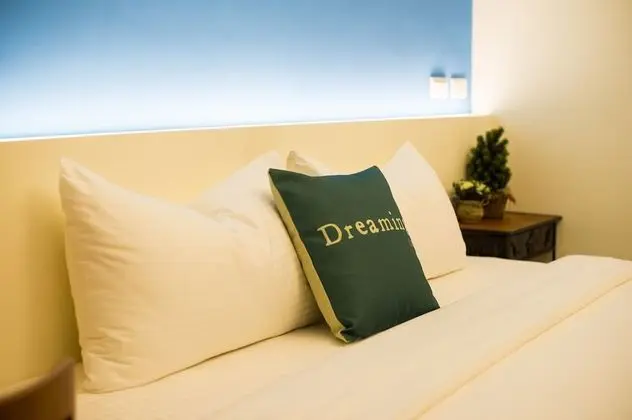 Design Tek Büyük Yataklı Oda, 1 Çift Kişilik Yatak, Engellilere Uygun, Balkon