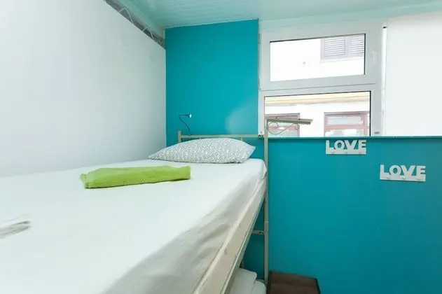 Basic Ortak Ranzalı Oda (8 beds)