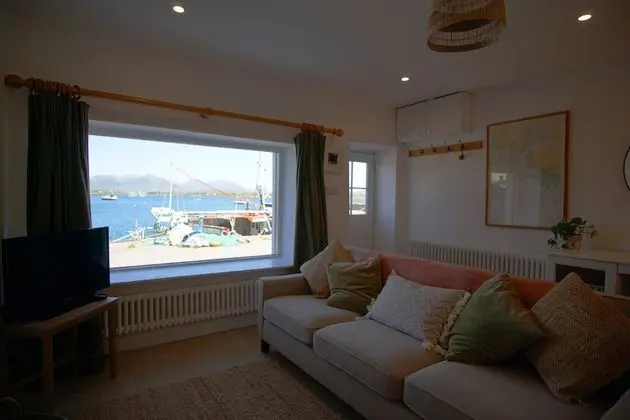 Luxury Kır Evi, Banyolu/Duşlu, Liman Manzaralı (Quay Cottage )