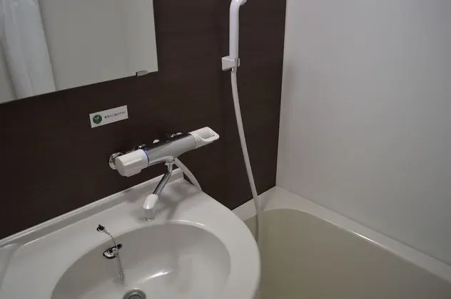 Tek Kişilik Oda, Sigara İçilmez
