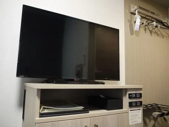 Tek Kişilik Oda, Sigara İçilmez