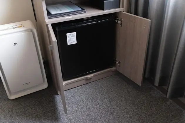 Tek Kişilik Oda, Sigara İçilmez