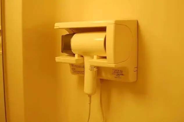 Tek Kişilik Oda, Sigara İçilebilir