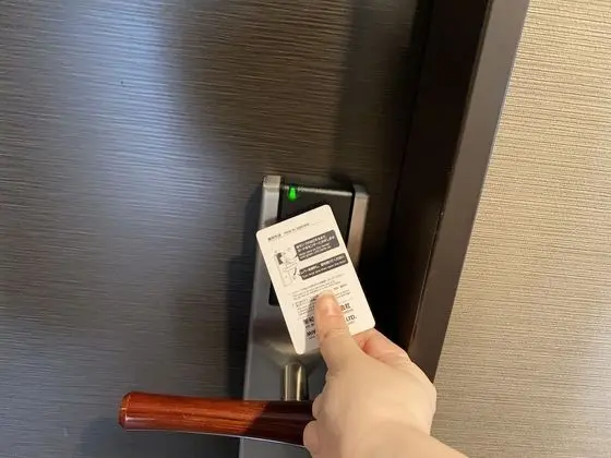 Tek Kişilik Oda, Sigara İçilmez