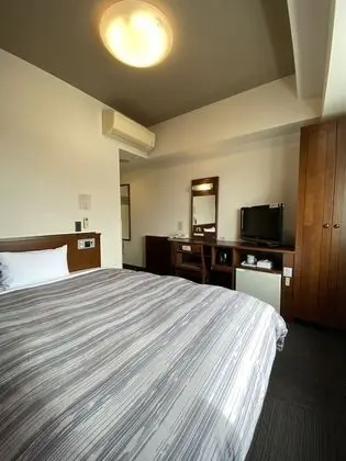 Tek Kişilik Oda, Sigara İçilmez