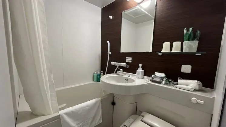 Tek Kişilik Oda, Sigara İçilebilir