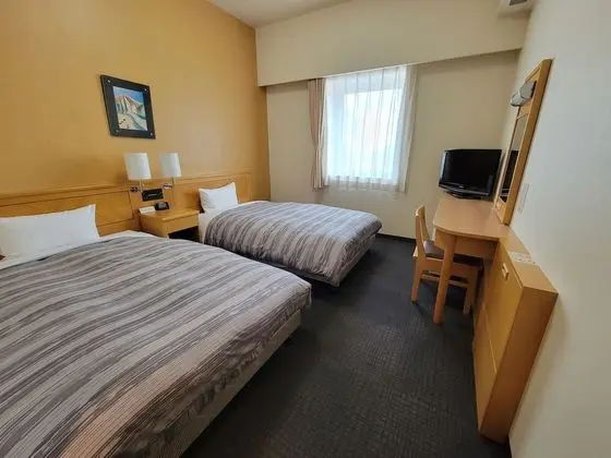 İki Ayrı Yataklı Oda, Sigara İçilebilir