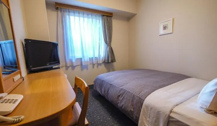 Tek Kişilik Oda, Sigara İçilebilir