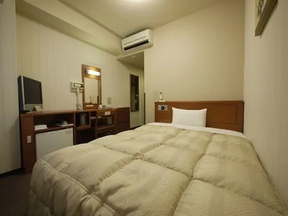 Tek Kişilik Oda, 1 Çift Kişilik Yatak, Sigara İçilebilir