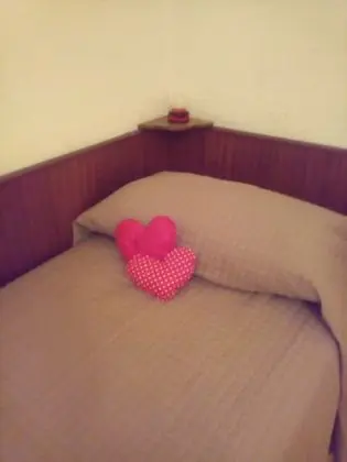 Basic Tek Büyük veya İki Ayrı Yataklı Oda