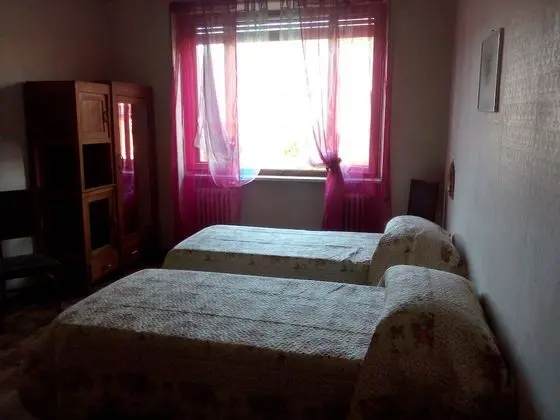 Basic Tek Büyük veya İki Ayrı Yataklı Oda