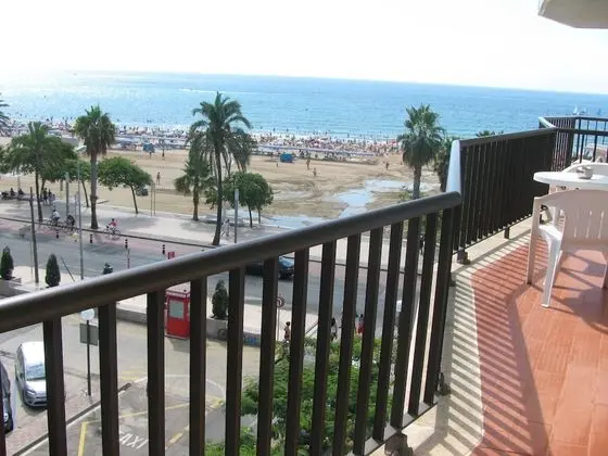 Tek Büyük Yataklı Oda, Kısmi Deniz Manzaralı