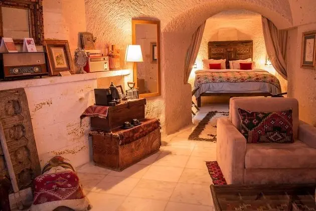 Cave Suite