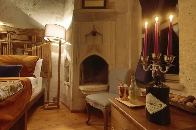 Deluxe Taş Oda, Vadi Manzaralı