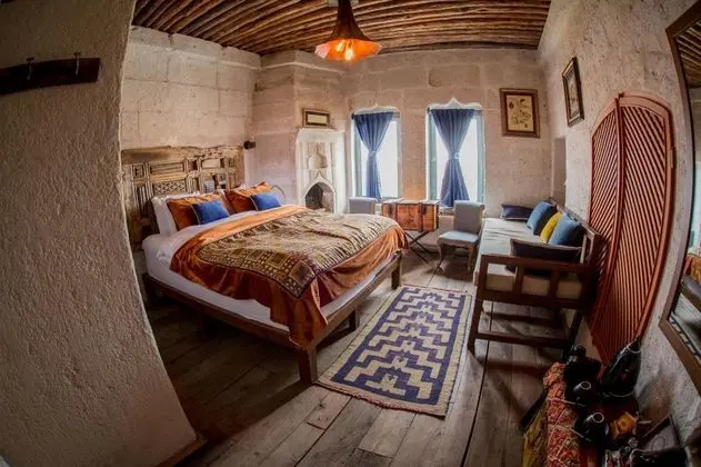 Deluxe Taş Oda, Vadi Manzaralı