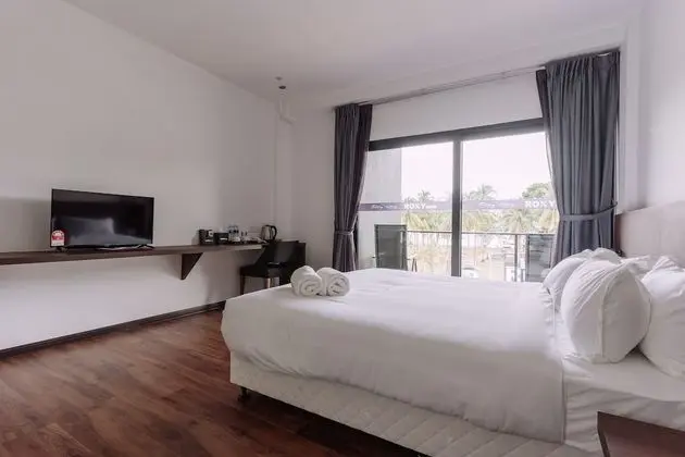 Deluxe Tek Büyük Yataklı Oda, 1 En Büyük (King) Boy Yatak, Havuz Manzaralı