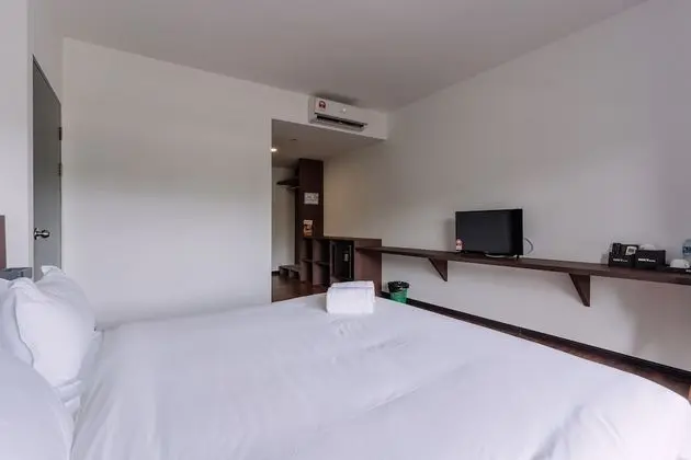 Deluxe Tek Büyük Yataklı Oda, 1 En Büyük (King) Boy Yatak, Havuz Manzaralı