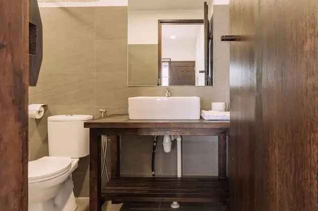 Deluxe Üç Kişilik Oda (Longhouse)