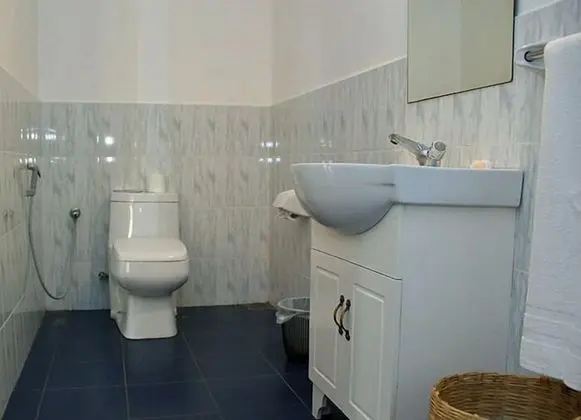 Standard Oda, Bahçeli